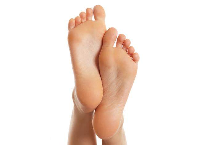 Die besondere Schönheitskur für Ihre Füße: das Callus-Peeling Füße „wie neu” dank Callus-Peeling
